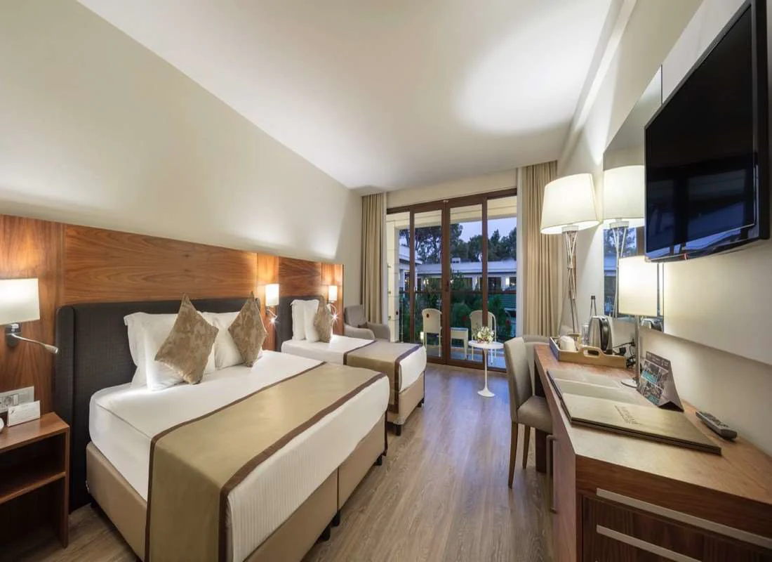 Nirvana Mediterranean Excellence vh Nirvana Lagoon Villas 5