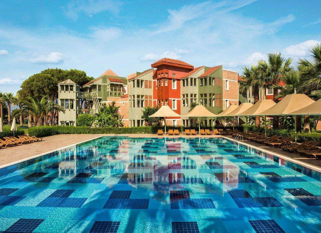 Hotel Club Mega Saray 5