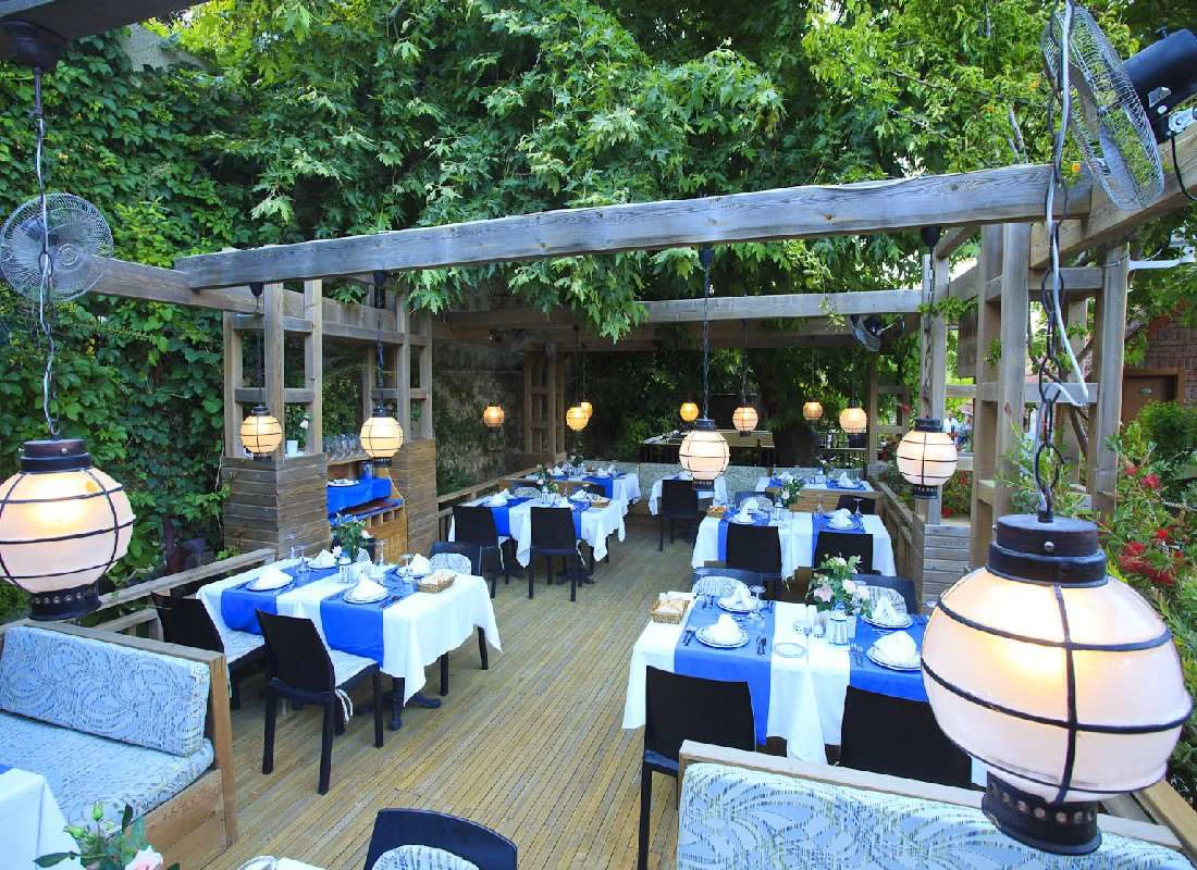 BUNGALOWS CAN GARDEN 5