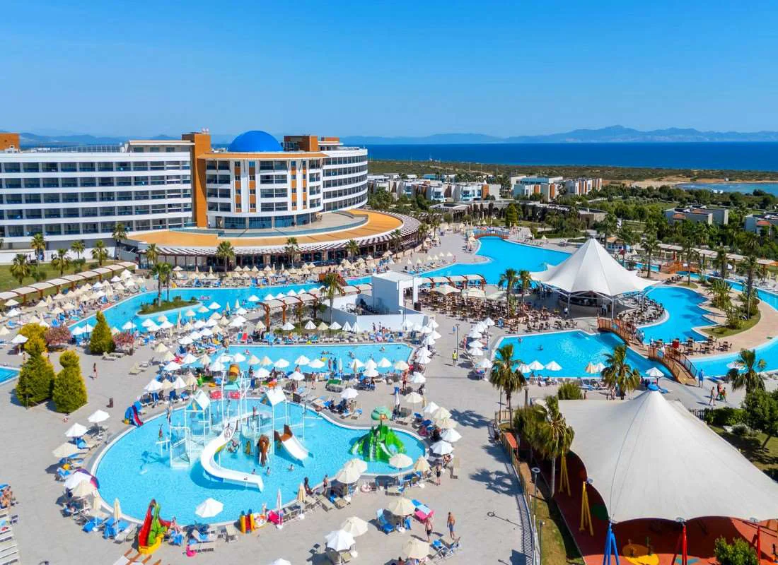 Aquasis Deluxe Resort & Spa 3