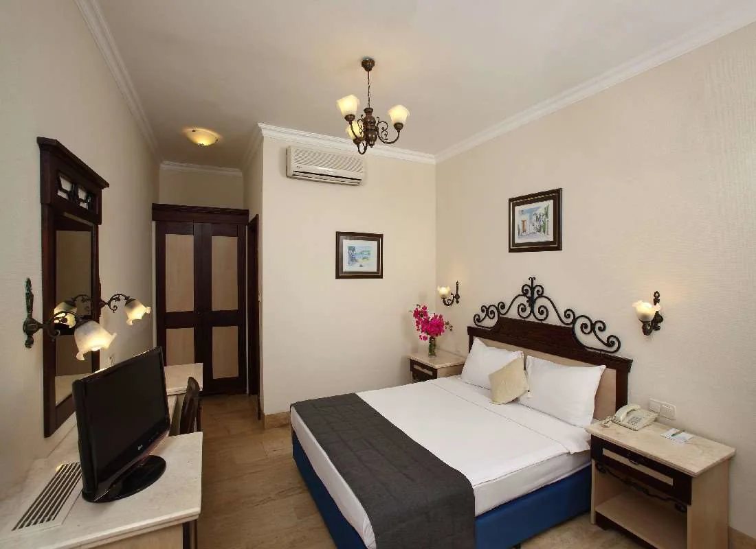 Club Cactus Fleur Beach 5