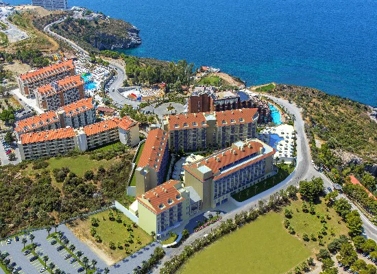 Ramada Hotel & Suites Kusadasi 4